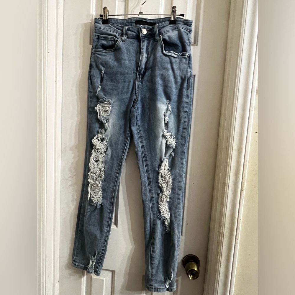 Risen size 5 (27) distressed jeans.
